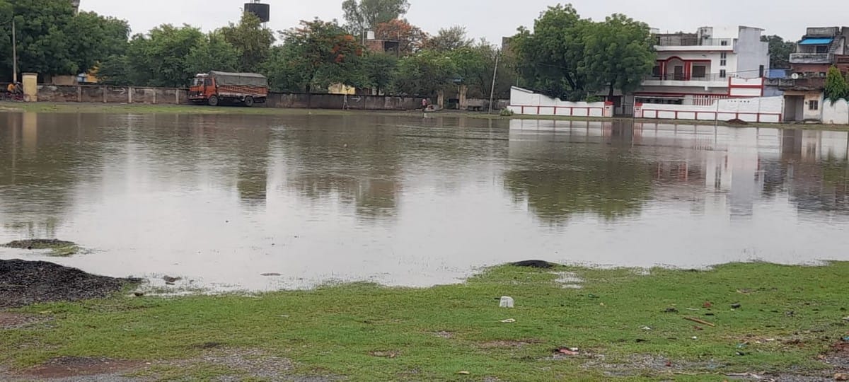 Cyclone Tauktae impact in purvanchal district UP: rain continuously wheat soaked varanasi sonbhadra ballia mirzapur azamgarh