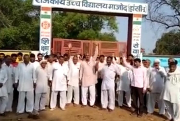 Villagers of Mehjat oppose Lockdown in Haryana 