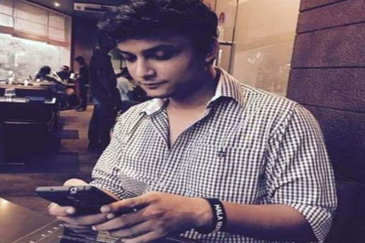Employee of UP government's social media cell hangs, serious allegations on seniors