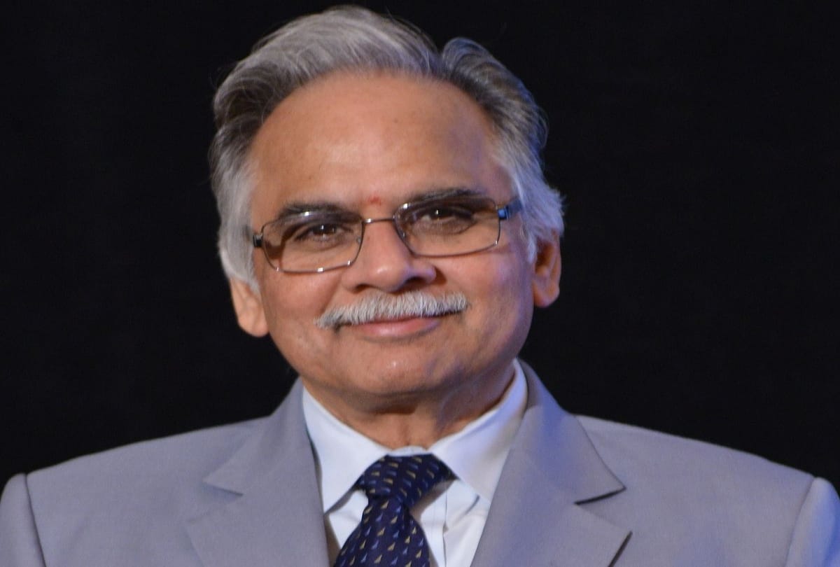 Scientist M Vidyasagar says If the vaccination is not done fast then possibility of a third wave in India