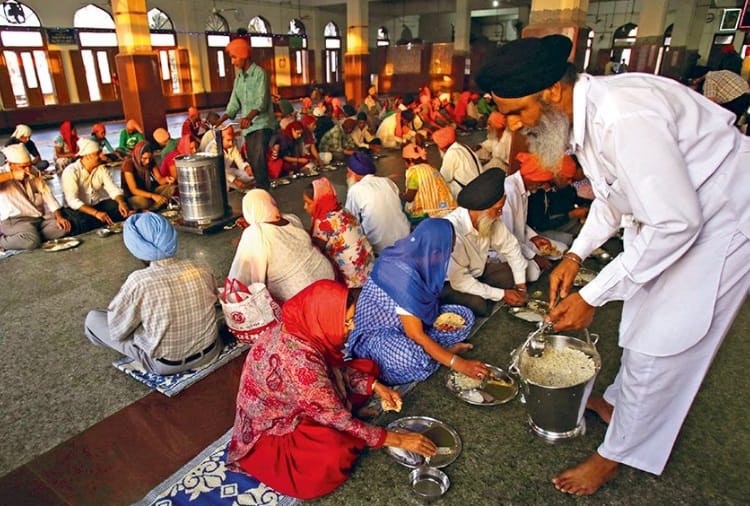 Effect of Corona on Guru ka Langar at Shri Harmandir Sahib at Amritsar of Punjab
