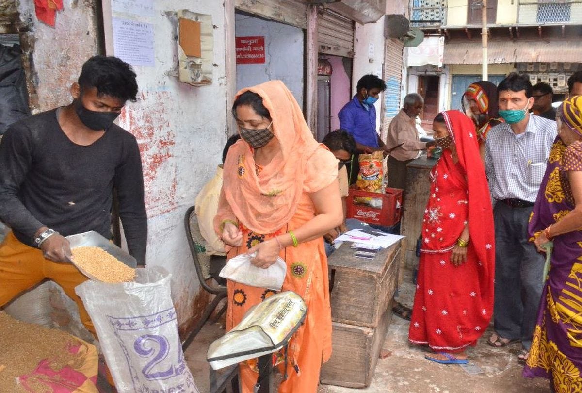 Finance Ministry said that free ration distribution to the poor may increase financial burden on the government