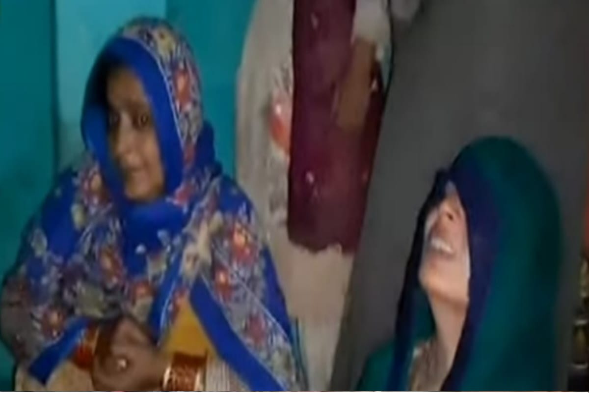 Rain in UP: Three children including mother have died of roof fall in Shamli and see photos