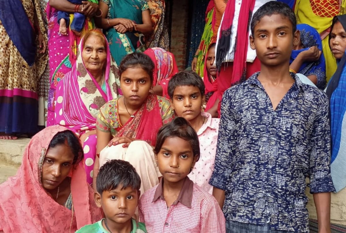 Deepak from Sultanpur gone missing after taute cyclone in Mumbai.