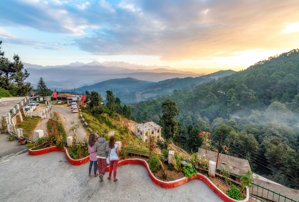 Tourist guide Four best places to visit in Darjeeling with family