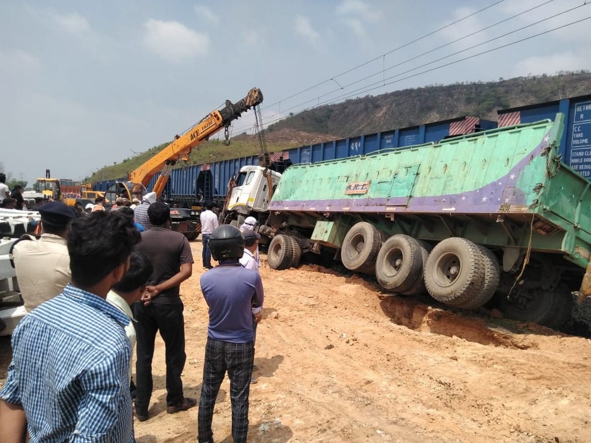 Truck rammed into mud on railway tracks goods train bogie collide in sonbhadra