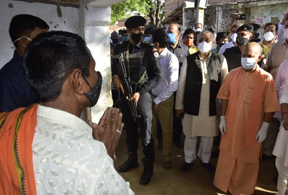 CM Yogi visits lucknow to audit corona situation patient found not getting any govt aid