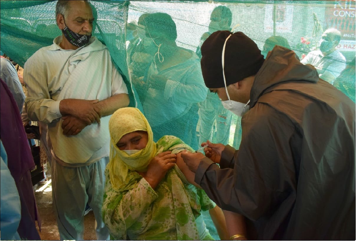 coronavirus in jammu kashmir Doctor s advice Vaccination is only effective weapon in war against Corona