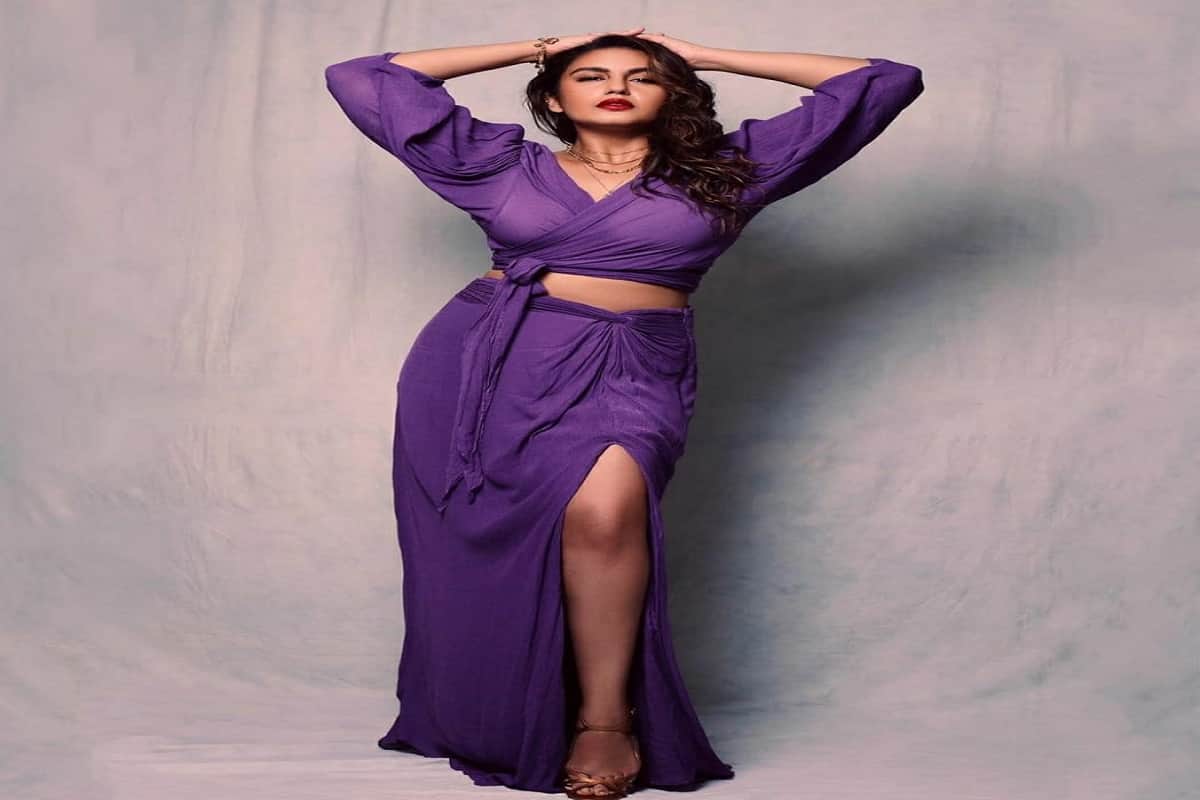 huma qureshis glamorous look for army of the dead in hindi