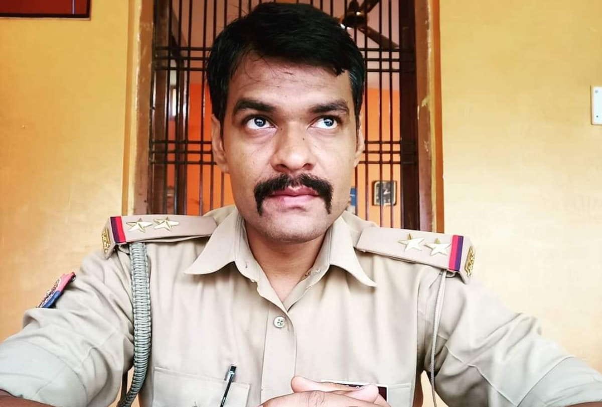 Policemen protection from Corona with help of vigilance better eating and vaccine at gorakhpur