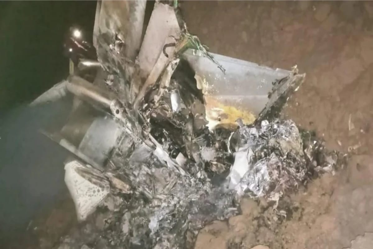 Meerut pilot dies in Punjab due to plane crash and he returned the dowry during the his marriage