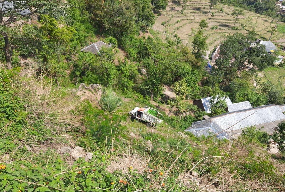 Two women killed as jeep falls into gorge near sarkaghat Mandi Himachal Pradesh
