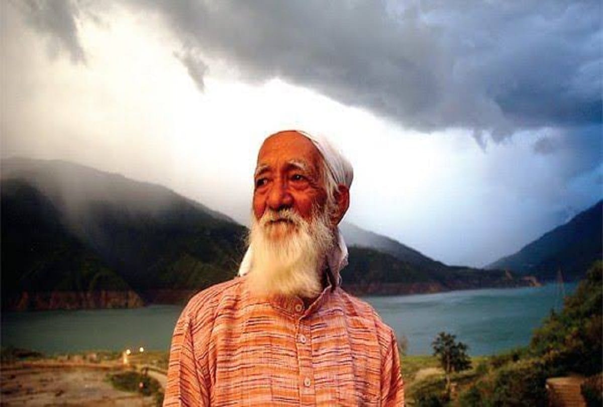 Himalaya Diwas 2021: Sunder Lal Bahuguna team handed Save Himalaya Manifesto to government