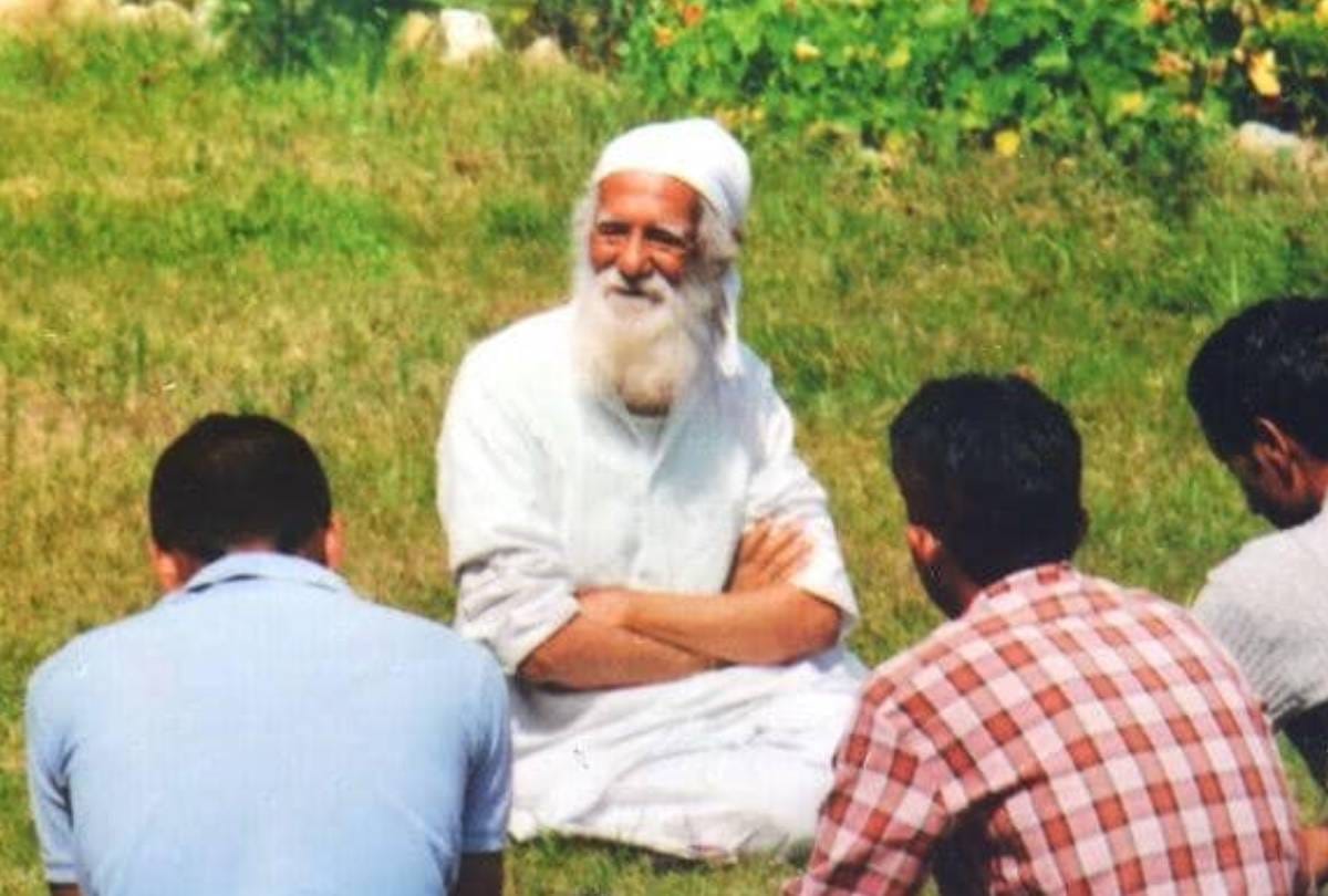 Uttarakhand sunderlal bahuguna passes away : father was the kotwal tehri Riyasat, son brought tyranny of  king in front of world
