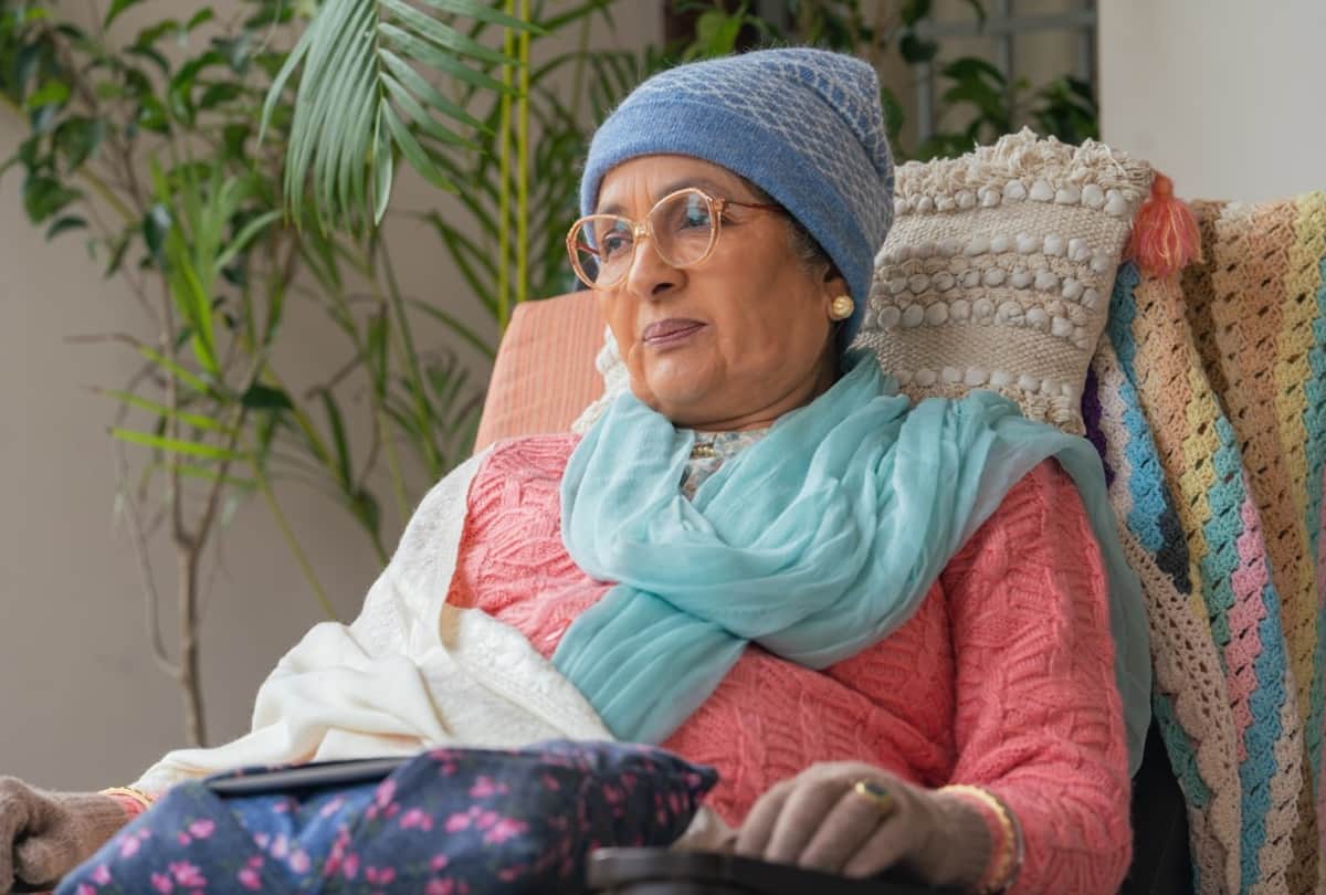 Panchayat 2 actress neena gupta movies mulk badhai ho mandi on netflix zee5 amazon prime