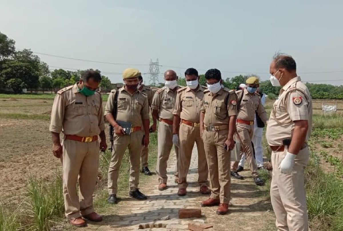 Young man killed by knifing, dead body found in farm