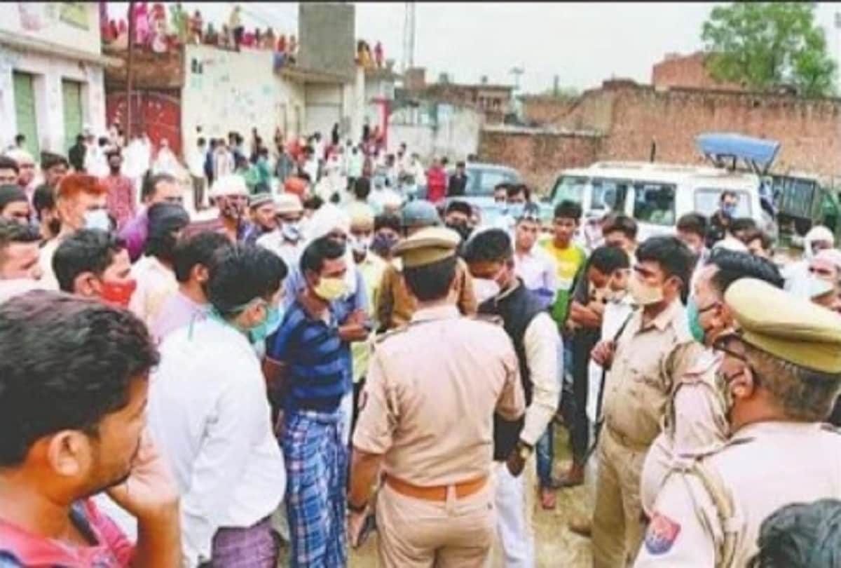 gram panchayat pradhan murder case  Tension after murder of newly elected pradhan ishaq Police deployed after vandalizing the house of the accused see photos