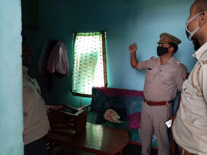 Married woman suicide hanged herself in varanasi