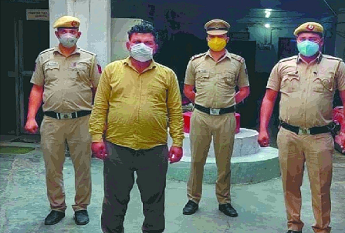 tantric killed mother and son who had come home to worship in delhi see photos