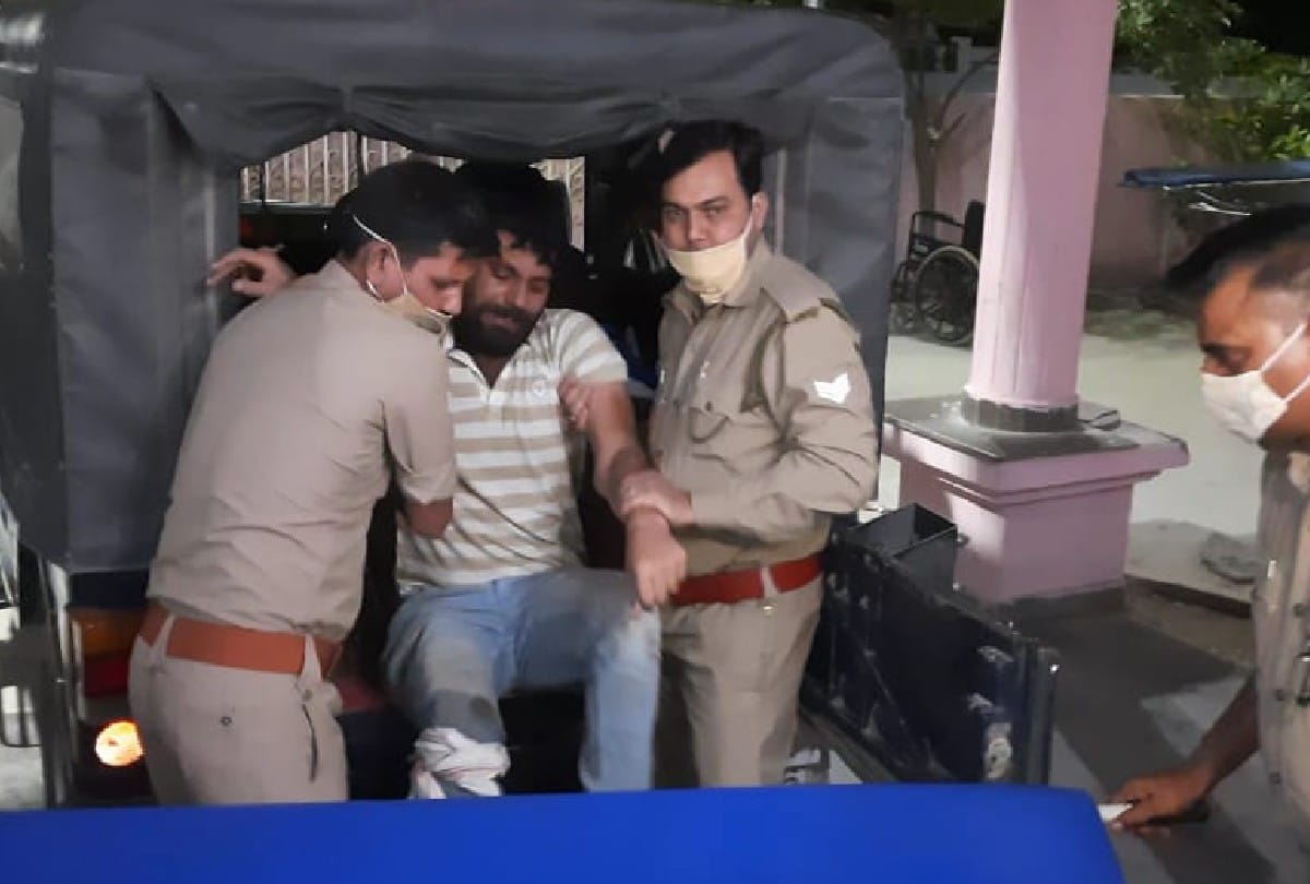 police arrested crook after encounter in firozabad