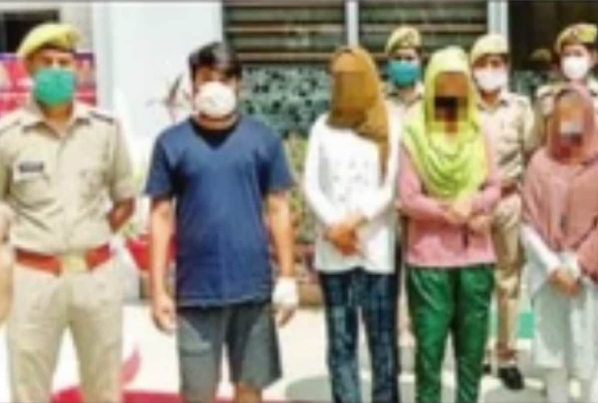sex racket get caught in chinhat in Lucknow.