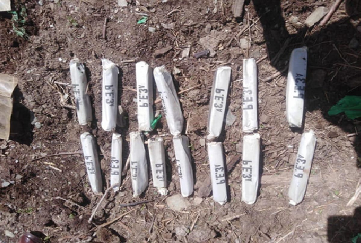 Jammu and Kashmir: Security forces get big success, 15 sticks of plastic explosive recovered in Kupwara