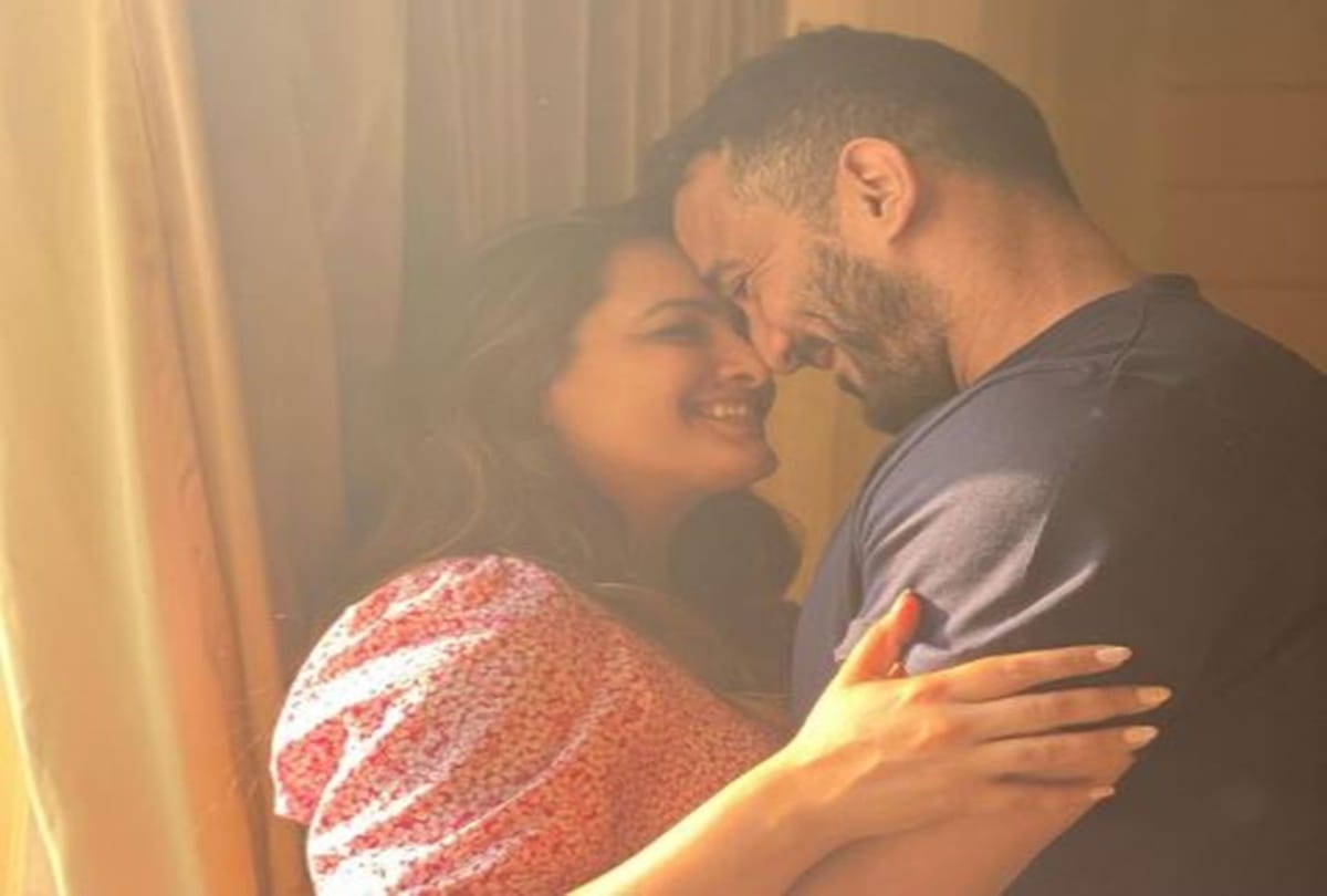 Anita Hassanandani pull funny prank to husband Rohit Reddy video goes viral