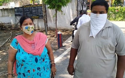 Auto driver looted on the pretext of ride