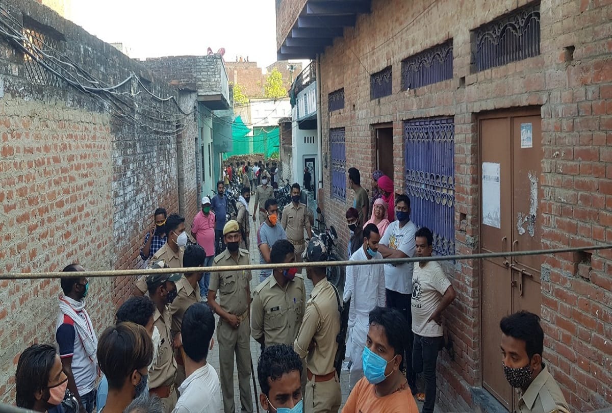 man brutally killed his brother and sister in law with a knife attack in bhadohi One year old innocent injured