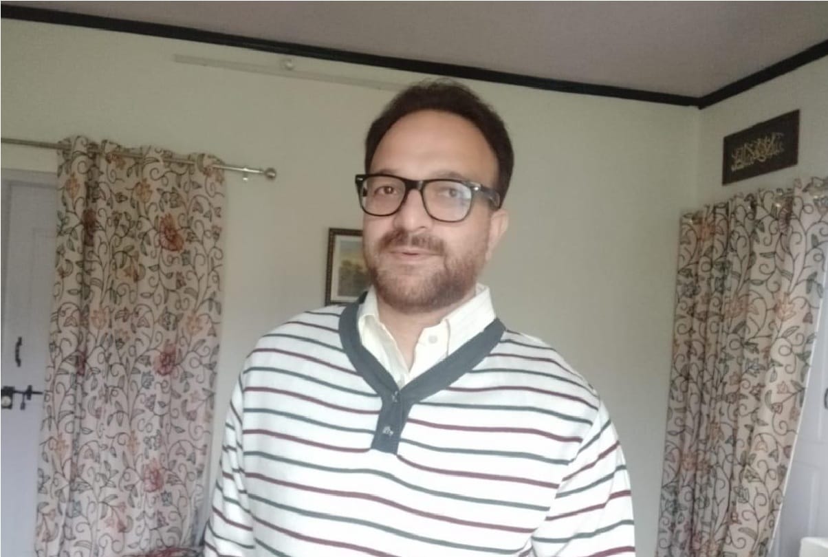 Corona Warrior Doctor Arif of Srinagar s JLNM Hospital