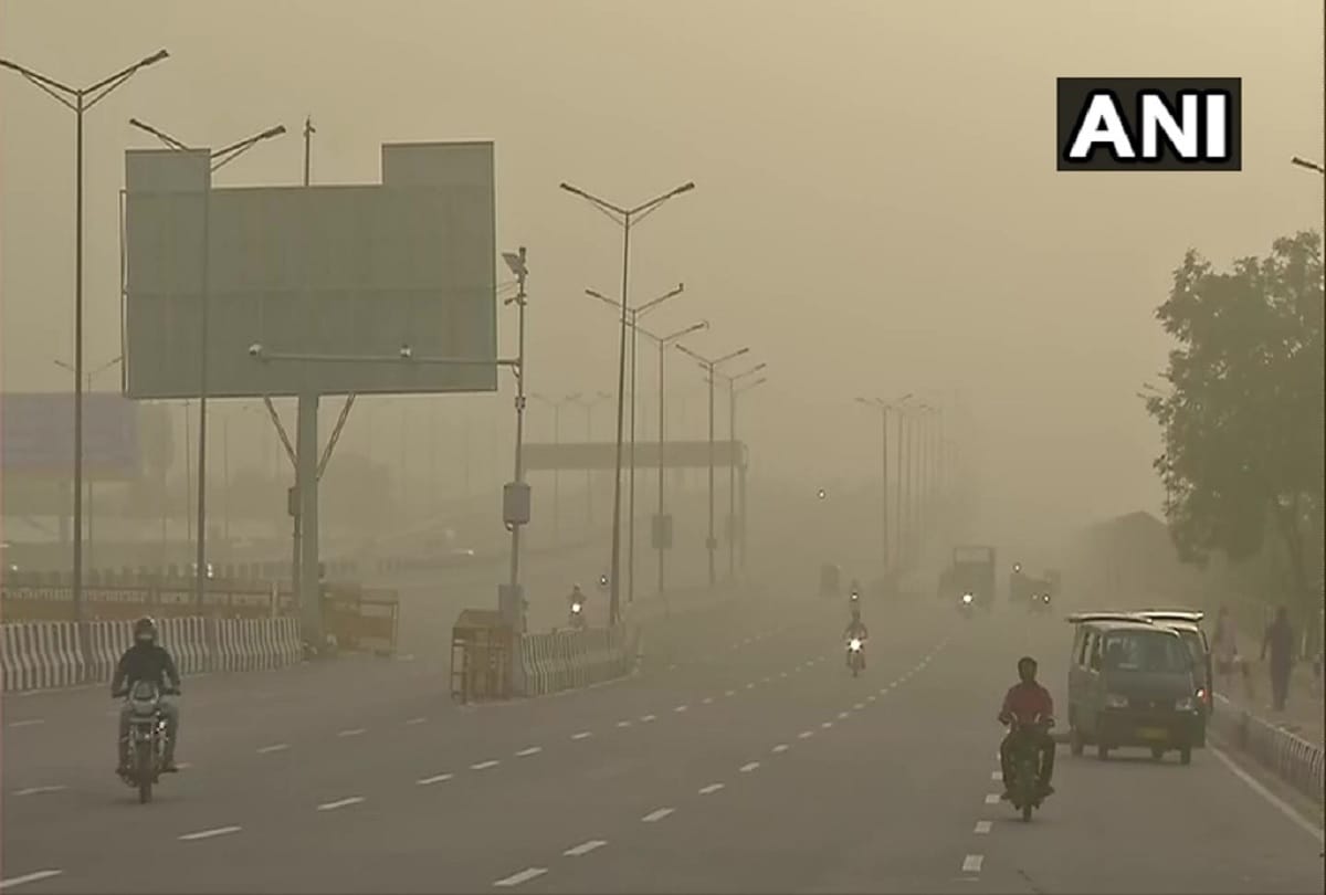 Delhi NCR weather and temperature latest updates dust layer creates problem