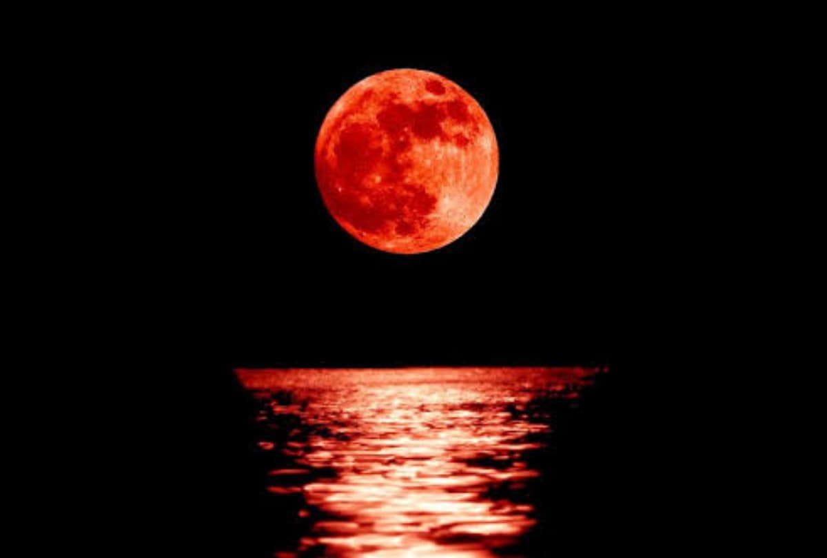 Chandra Grahan 2021 Moon will illuminate red color among lunar eclipse see super blood moon