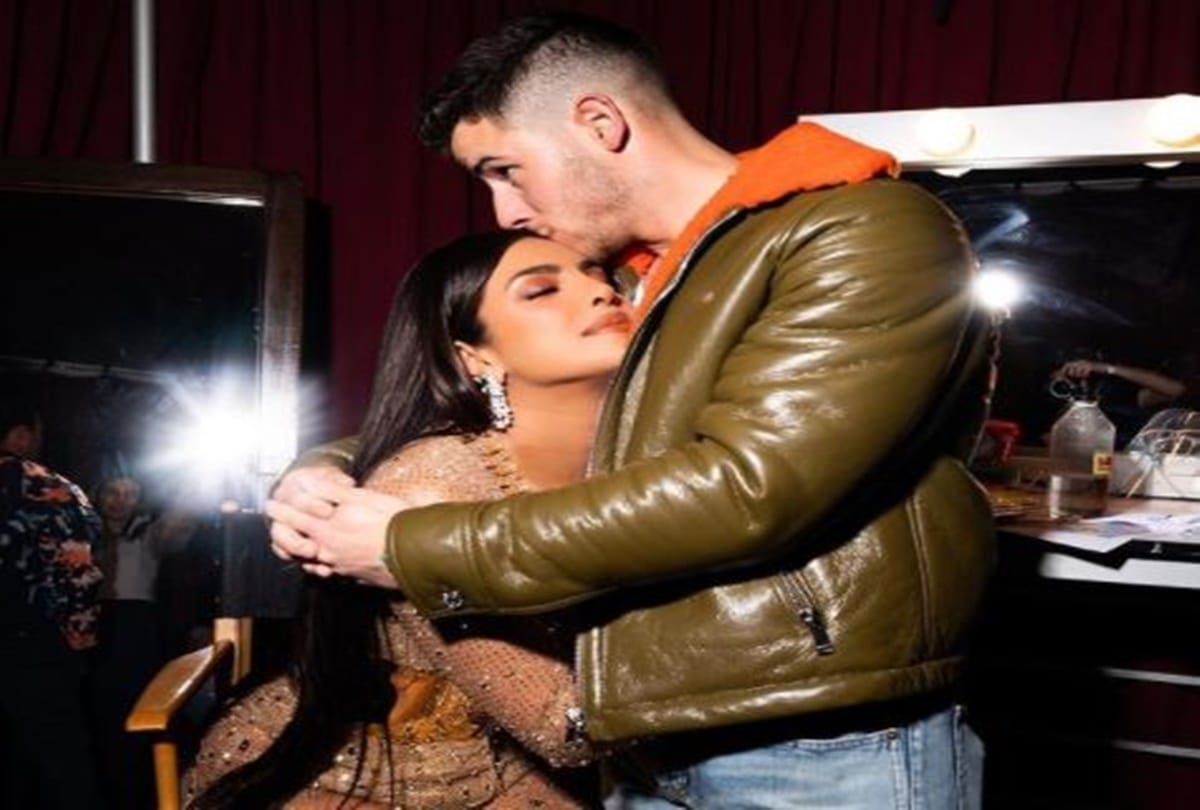 Priyanka Chopra and Nick Jonas Latest Black n White Photo from Miami Trip Goes Viral