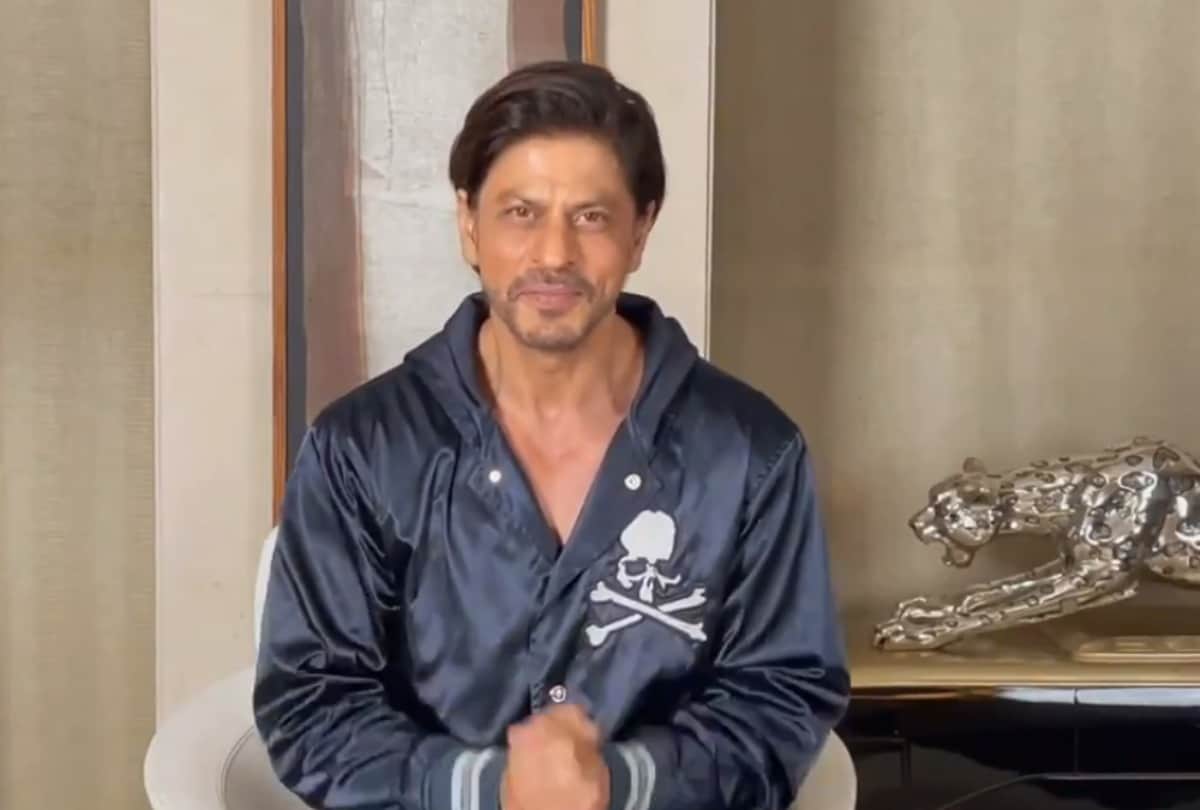 Anil Kapoor To Shah Rukh Khan These Bollywood Actors Are 50 Years Old But Still Looks Handsome