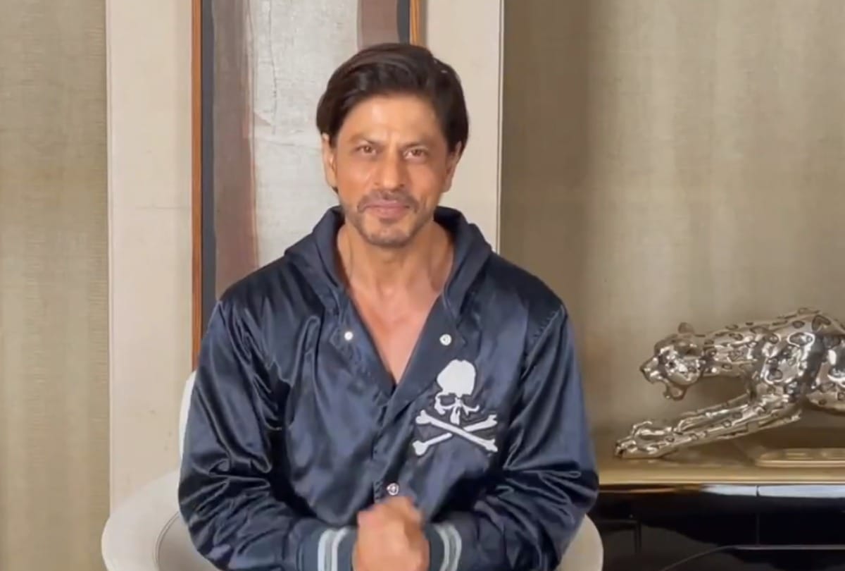 Anil Kapoor To Shah Rukh Khan These Bollywood Actors Are 50 Years Old But Still Looks Handsome