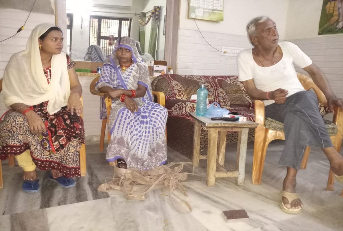 agra loot case news robbers hostage the doctor family and threatened to kill