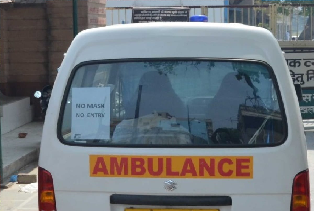 CRPF jawan  died on duty due to hit by school bus in varanasi accident