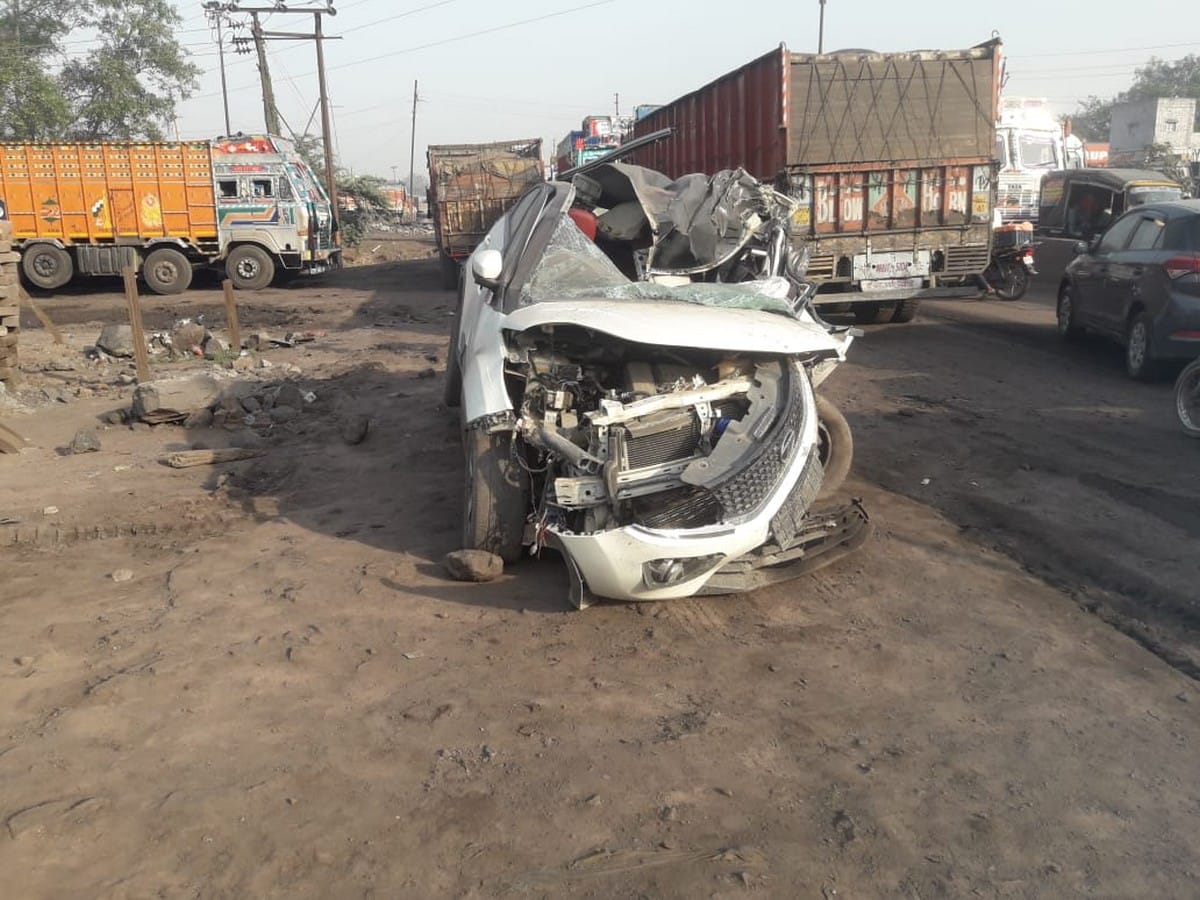 One died in accident car collided in divider in chandauli