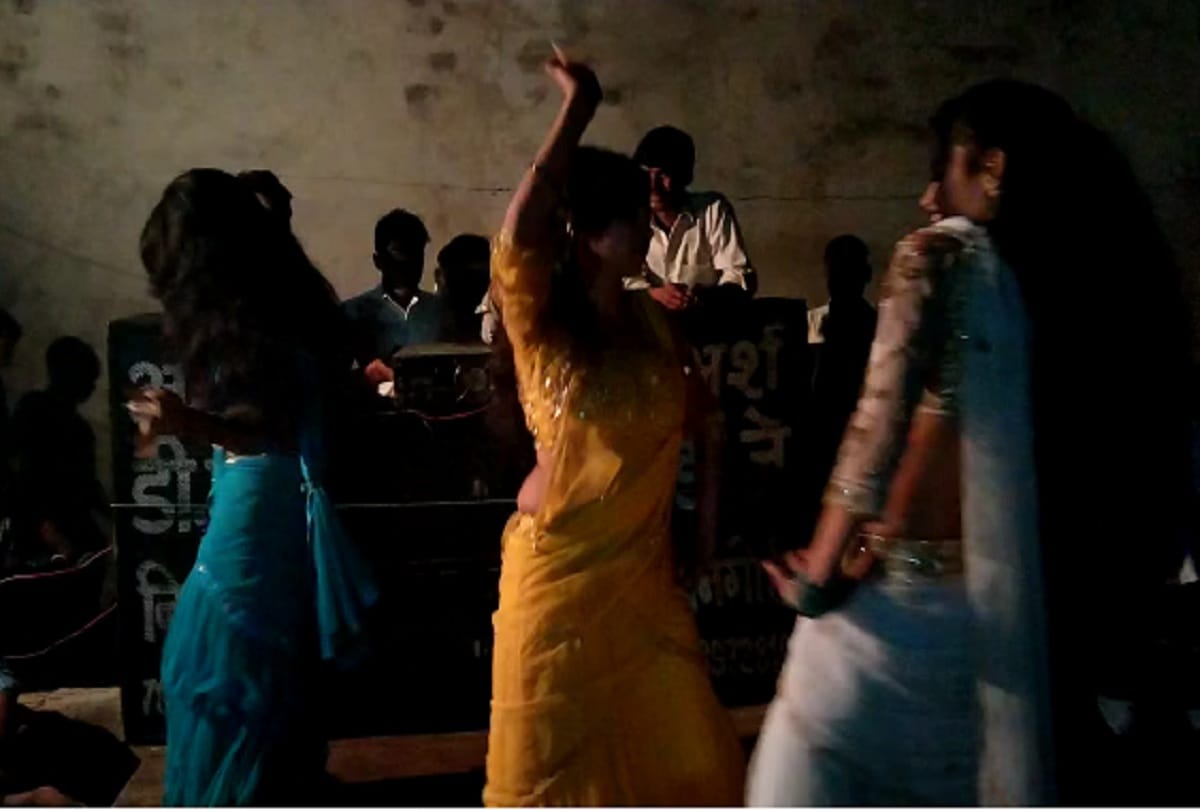 Violation of the Covid Guidelines Dance Party at Weddings in Corona Curfew