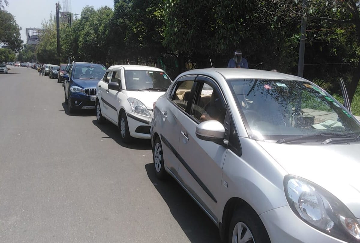 delhi first drive-through vaccination will begin on wednesday