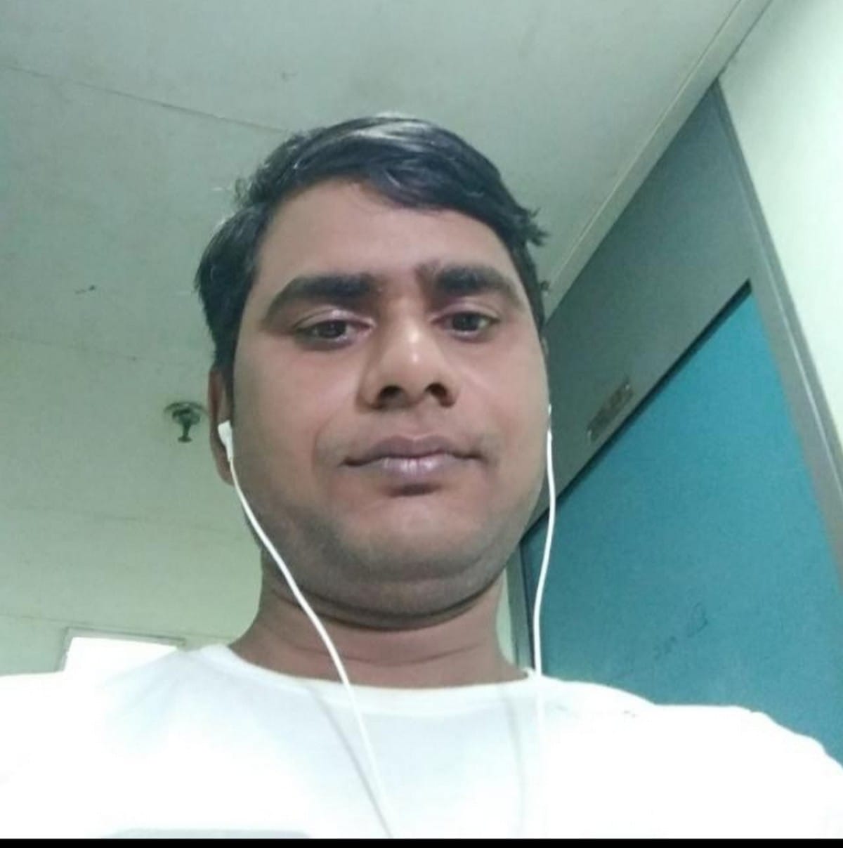 Cyclone tauktae impact in mumbai: jaunpur man missing after ship immersed in sea