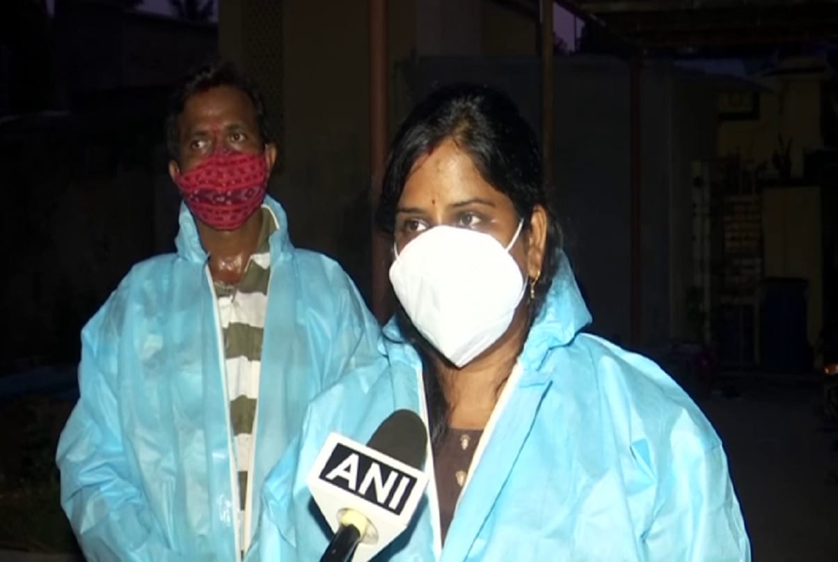 Madhusmita Prusty quit her nursing job at Kolkatas Fortis to help husband in cremating COVID infected and unclaimed bodies in Bhubaneswar