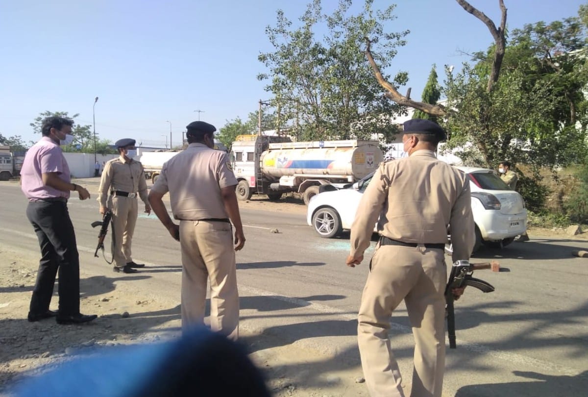 golikand in baddi:  one died and three injured firing