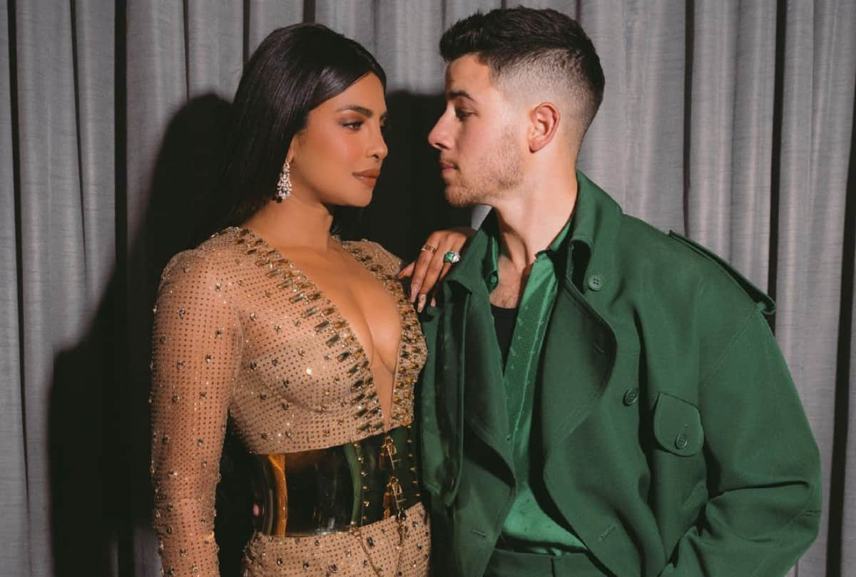 Nick Jonas Shares pics with Priyanka Chopra on Instagram fans reacts to the couple love