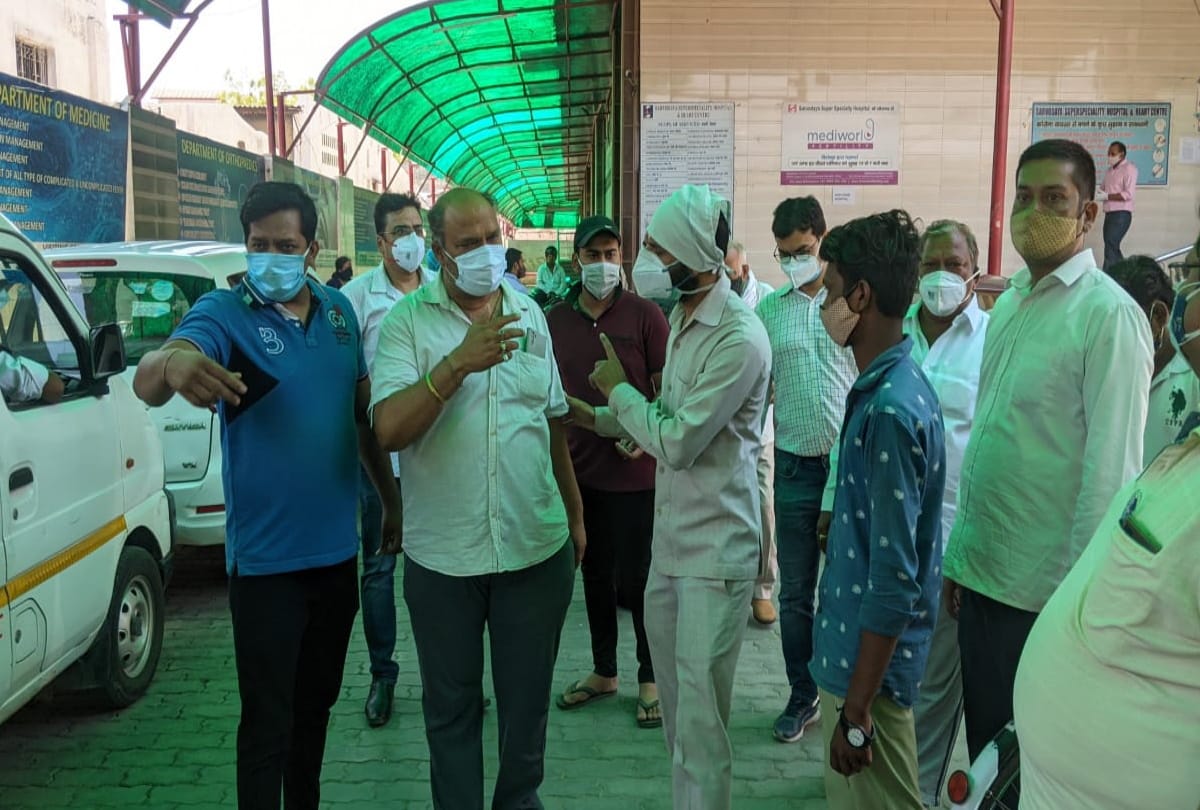 ghaziabad sarvoday hospital three patients died of lack of oxygen alleges family creating furor
