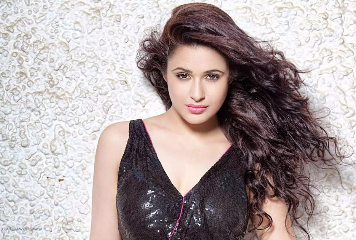 Yuvika Choudhary Uses Casteist Slur In A Video After Arrest Trends On Twitter She Issues Apology