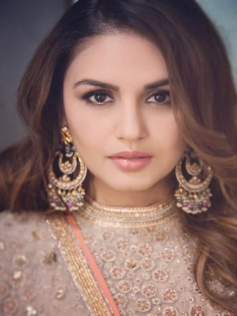 huma qureshi latest attractive look in hindi