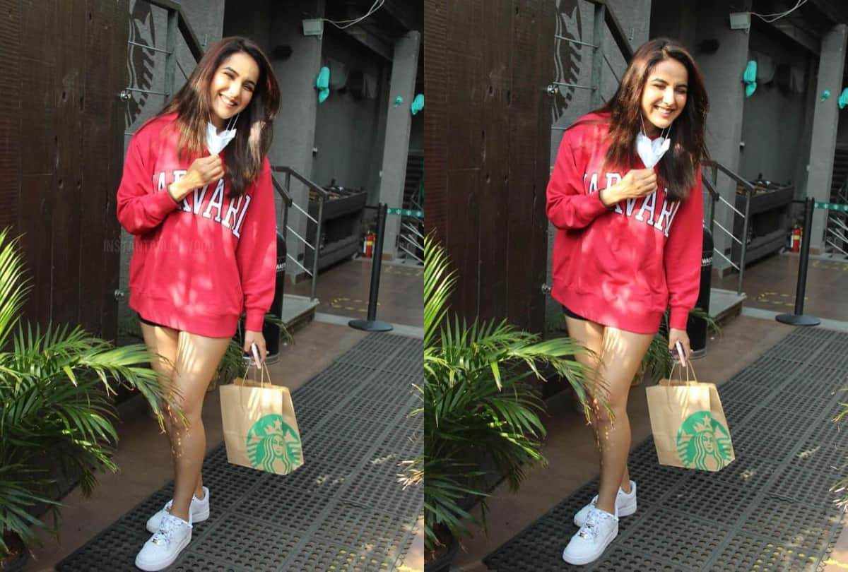 jasmin bhasin look cute and stylish both in red sweatshirt dress flaunts toned legs
