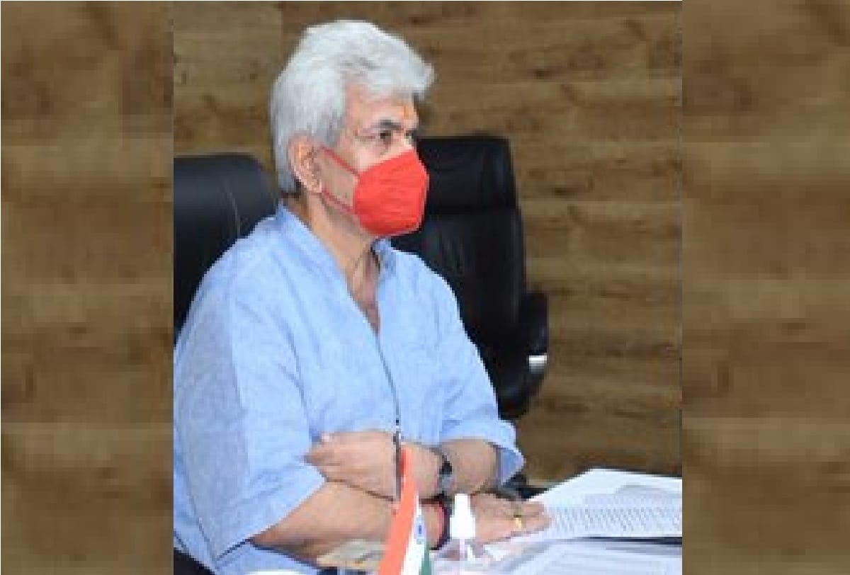 Jammu-Kashmir: Lok Sabha Speaker reaches Srinagar after completing Ladakh tour, will interact with Panchayat representatives on August 31