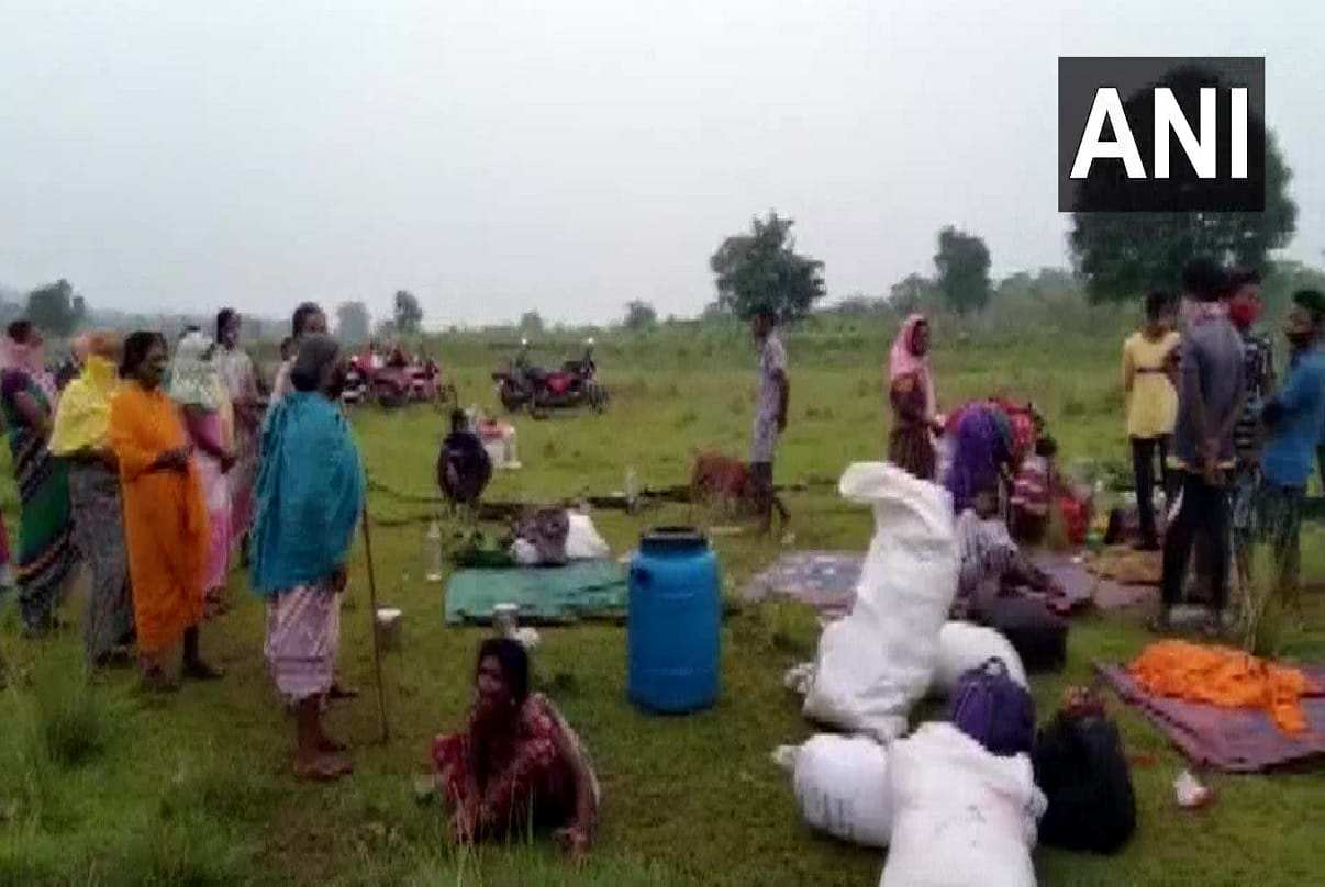 8 migrant workers missing, one body recovered after a boat capsized in Sileru river in Chitrakonda Police Station limits in Odisha